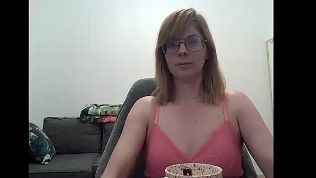 SavannaGirly online show from October 2025 11:14:02 AM