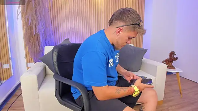 keane lee online show from February 2025 07:38:01 PM