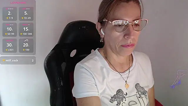Snapshot of Chayla_Ruiz chatting on July 2026 02:56:01 PM Chayla Ruiz online show from July 2026 02:56:01 PM