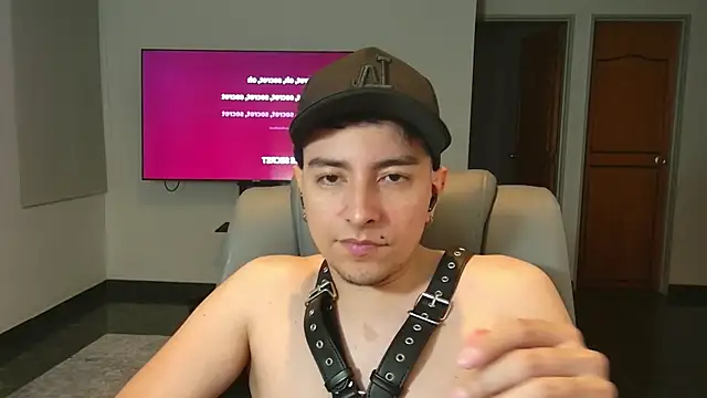 Jhoan saenz online show from October 2025 04:04:01 AM