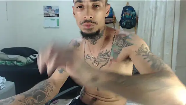 emiliano hottt online show from April 2026 08:55:01 PM