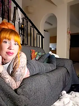Snapshot of MissMialicious chatting on December 2024 03:39:01 PM MissMialicious online show from December 2024 03:39:01 PM