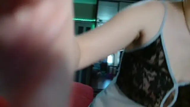 KiraGoldens online show from February 2026 06:10:02 AM