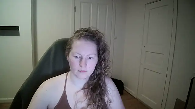 Girlnina-1995 online show from February 2025 09:25:02 PM