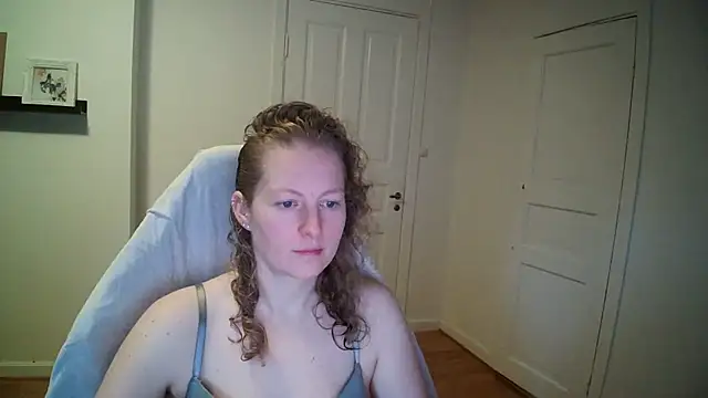 Girlnina-1995 online show from December 2025 10:02:01 AM