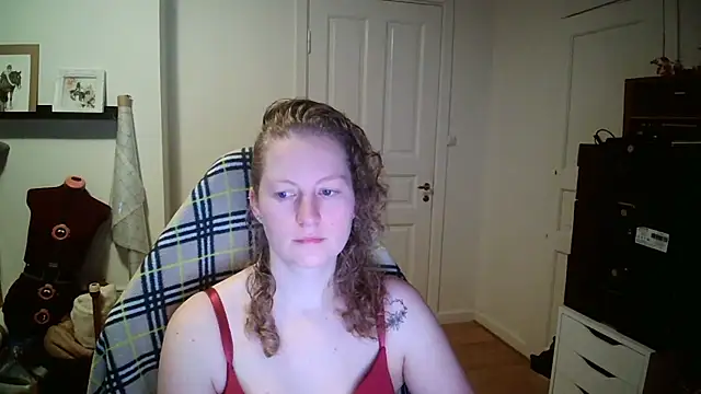 Girlnina-1995 online show from January 2026 07:22:01 AM