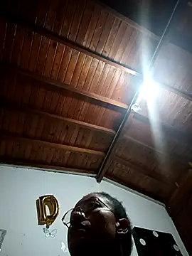 Snapshot of Bigassmommy_x chatting on December 2025 11:59:01 AM Bigassmommy x online show from December 2025 11:59:01 AM