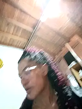 Snapshot of Bigassmommy_x chatting on December 2025 12:10:02 PM Bigassmommy x online show from December 2025 12:10:02 PM