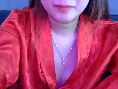 Snapshot of Bee_2k chatting on January 2025 05:10:01 AM Bee 2k online show from January 2025 05:10:01 AM