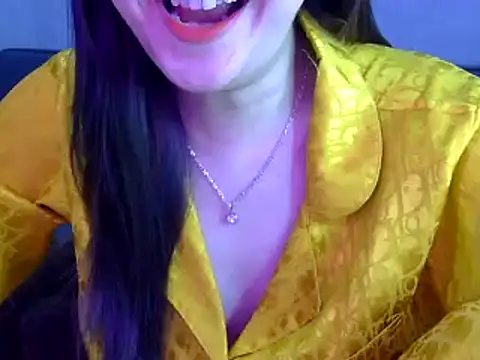 Snapshot of Bee_2k chatting on January 2025 05:19:01 AM Bee 2k online show from January 2025 05:19:01 AM