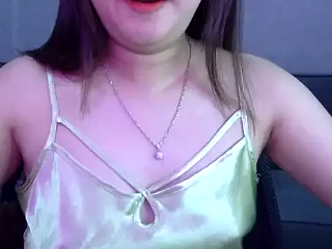 Snapshot of Bee_2k chatting on January 2025 05:15:02 AM Bee 2k online show from January 2025 05:15:02 AM