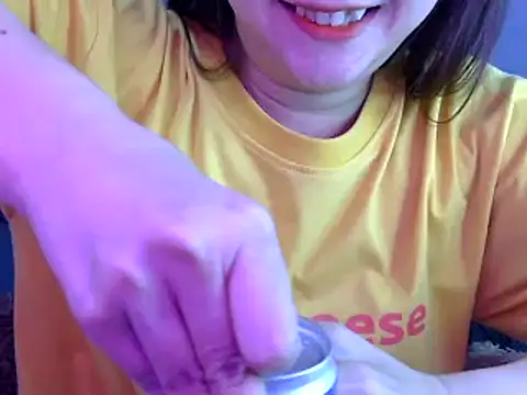 Snapshot of Bee_2k chatting on February 2025 05:19:02 AM Bee 2k online show from February 2025 05:19:02 AM