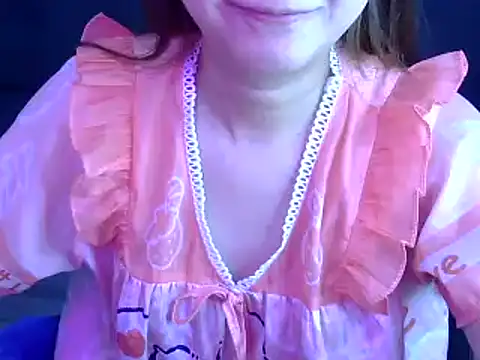 Snapshot of Bee_2k chatting on September 2025 04:45:01 AM Bee 2k online show from September 2025 04:45:01 AM