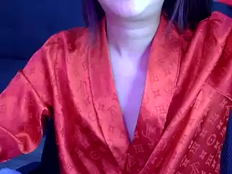 Snapshot of Bee_2k chatting on October 2025 04:31:02 AM Bee 2k online show from October 2025 04:31:02 AM