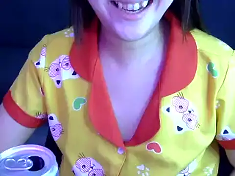 Snapshot of Bee_2k chatting on October 2025 04:31:01 AM Bee 2k online show from October 2025 04:31:01 AM