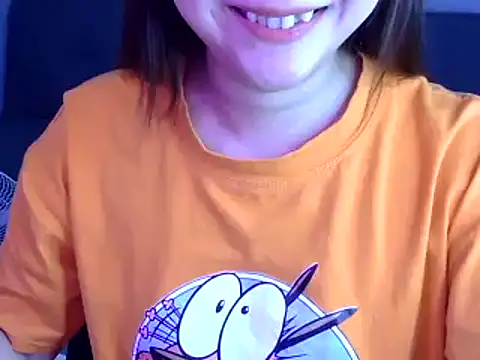 Snapshot of Bee_2k chatting on November 2025 04:56:01 AM Bee 2k online show from November 2025 04:56:01 AM