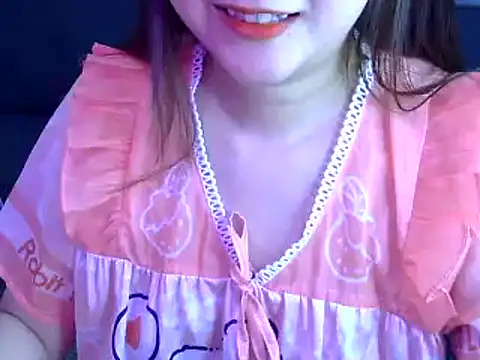 Snapshot of Bee_2k chatting on December 2025 04:54:01 AM Bee 2k online show from December 2025 04:54:01 AM