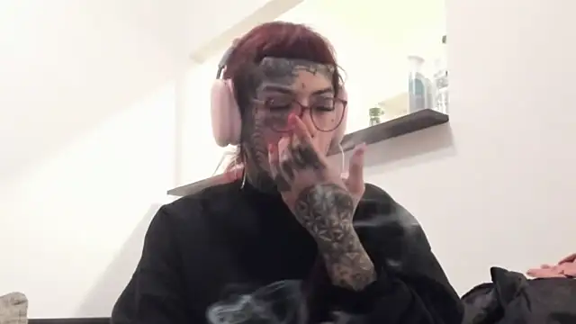 Snapshot of tamarapervert chatting on November 2025 06:30:01 PM tamarapervert online show from November 2025 06:30:01 PM