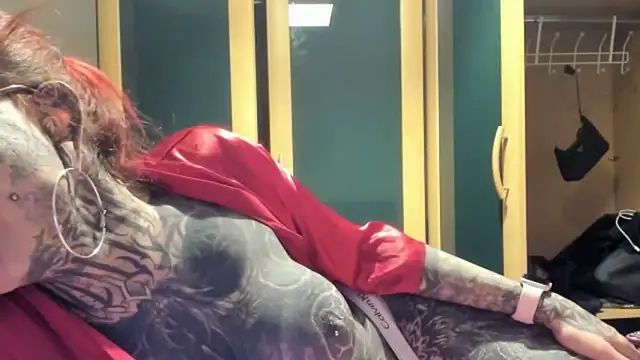 Snapshot of tamarapervert chatting on November 2025 10:41:02 PM tamarapervert online show from November 2025 10:41:02 PM