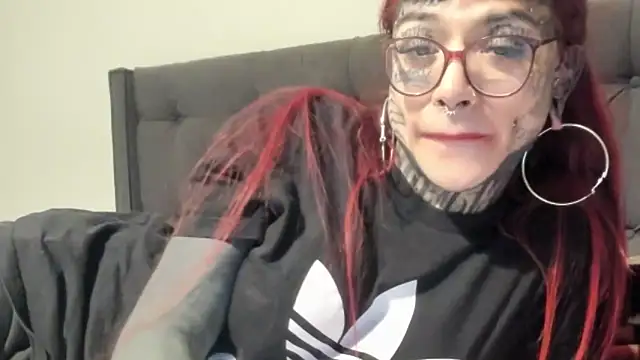 Snapshot of tamarapervert chatting on February 2026 10:58:02 PM tamarapervert online show from February 2026 10:58:02 PM