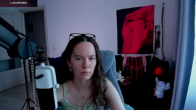 DivineBite online show from July 2026 01:20:02 PM