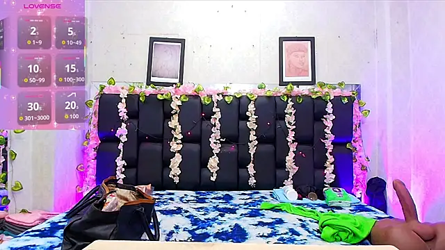  carolina fox online show from October 2025 03:02:02 AM