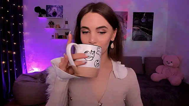 aPieceOfJoy online show from December 2025 10:17:02 PM