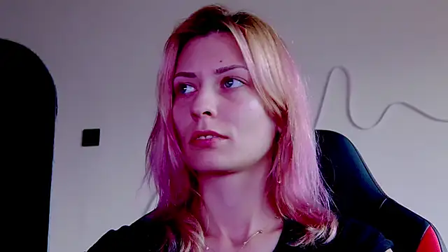 Snapshot of karo123421 chatting on November 2025 09:41:02 AM karo123421 online show from November 2025 09:41:02 AM