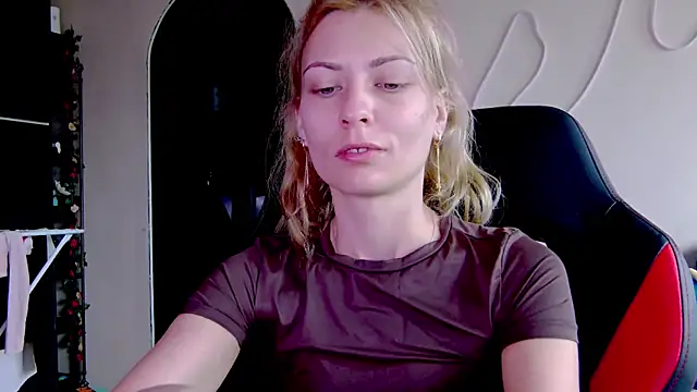 Snapshot of karo123421 chatting on November 2025 10:15:02 AM karo123421 online show from November 2025 10:15:02 AM