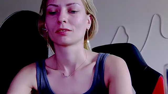 Snapshot of karo123421 chatting on November 2025 08:35:01 AM karo123421 online show from November 2025 08:35:01 AM