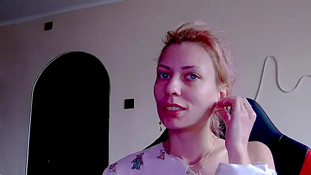 Snapshot of karo123421 chatting on November 2025 09:20:02 AM karo123421 online show from November 2025 09:20:02 AM