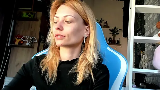 karo123421 online show from March 2026 12:43:01 PM