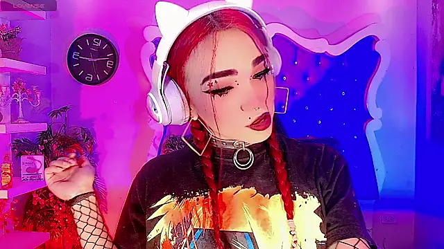 LeyXandrabraz online show from April 2026 07:58:01 PM