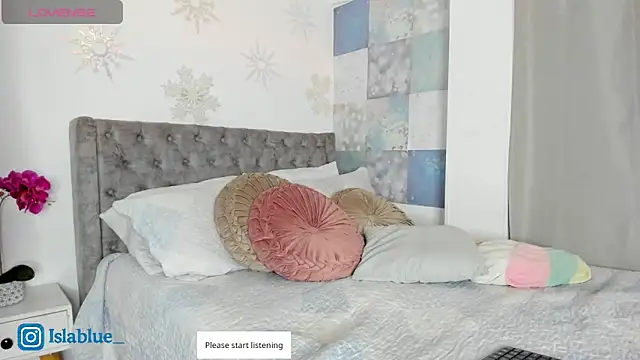 Kianna   online show from April 2026 11:07:02 PM