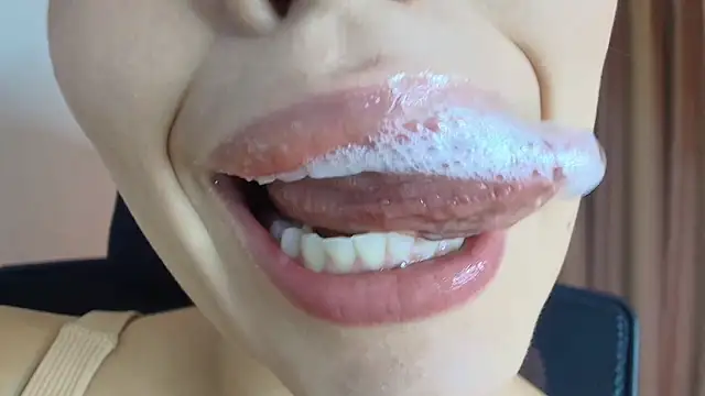 lisbet21x online show from April 2026 09:30:02 PM