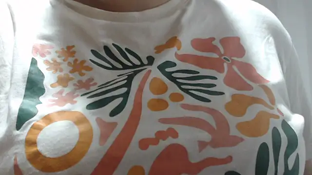 Snapshot of andreaisis2 chatting on October 2025 02:03:02 AM andreaisis2 online show from October 2025 02:03:02 AM