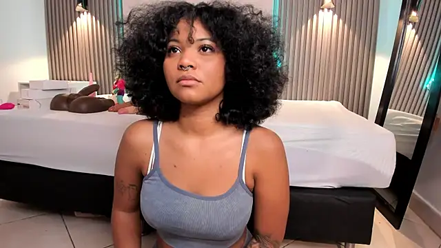 Zafiiraa online show from March 2025 11:39:02 AM