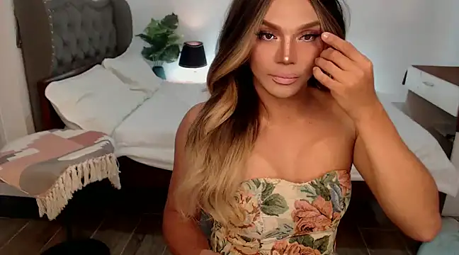 liaa lurrecams online show from January 2025 04:01:01 AM