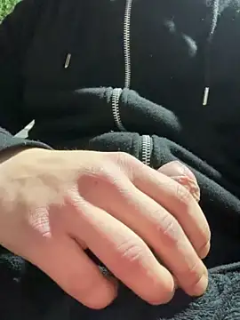 simoninside25 online show from December 2025 05:10:02 PM