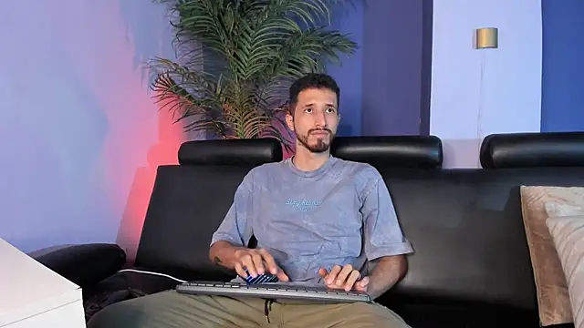 sam bisex online show from April 2026 04:02:02 AM