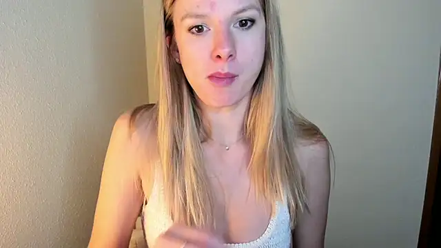 Snapshot of Annloveyou chatting on January 2025 10:43:02 PM Annloveyou online show from January 2025 10:43:02 PM