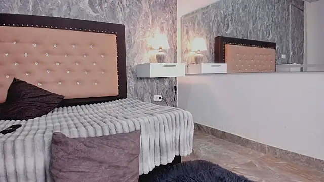 Lia sarahi online show from November 2025 11:43:02 AM