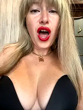 Kittenforyou online show from October 2025 11:55:01 AM