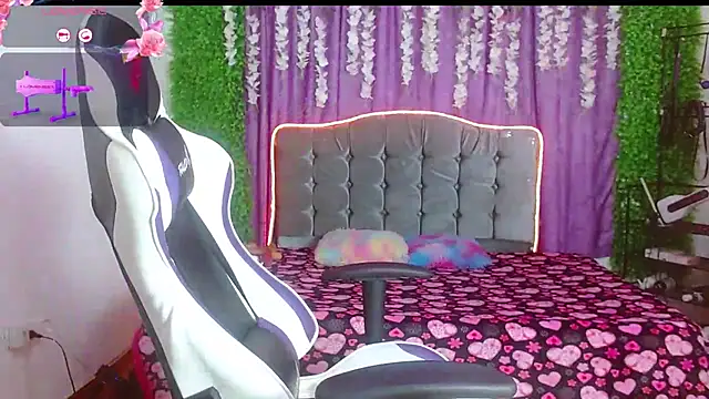 Snapshot of ariana-lopez chatting on May 2026 03:07:01 PM ariana-lopez online show from May 2026 03:07:01 PM