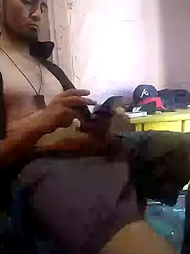 Wero4200 online show from October 2025 07:04:02 PM