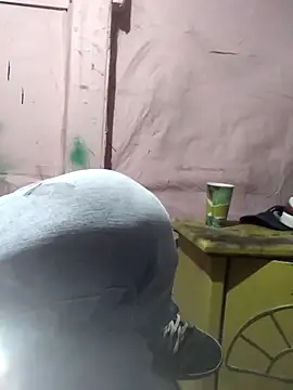 Wero4200 online show from October 2025 01:07:02 PM