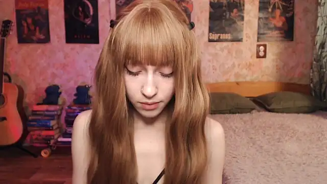 Friendly Ellie online show from November 2025 11:16:02 PM