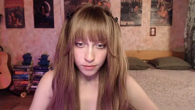 Snapshot of Friendly_Ellie chatting on June 2026 02:30:02 PM Friendly Ellie online show from June 2026 02:30:02 PM