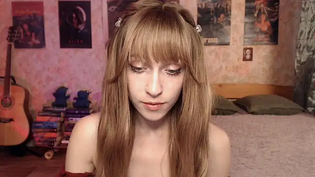 Snapshot of Friendly_Ellie chatting on July 2026 02:27:02 AM Friendly Ellie online show from July 2026 02:27:02 AM