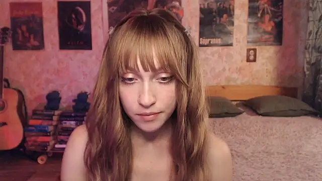 Snapshot of Friendly_Ellie chatting on July 2026 02:26:02 AM Friendly Ellie online show from July 2026 02:26:02 AM